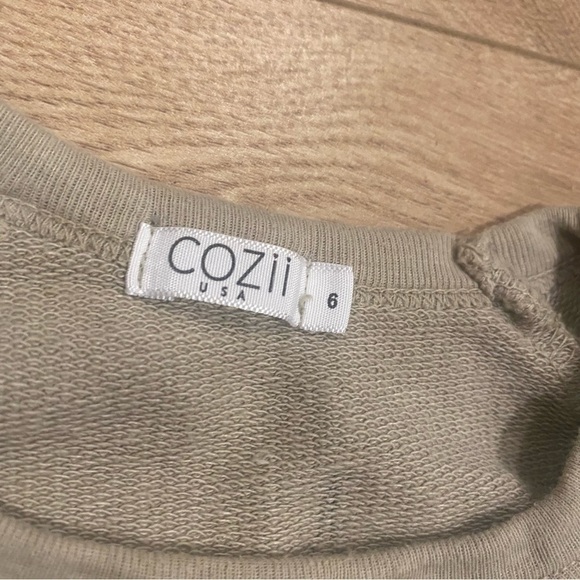 Cozii sage green sweatshirt boys lightning Bolts 6 Made in USA - Picture 5 of 5